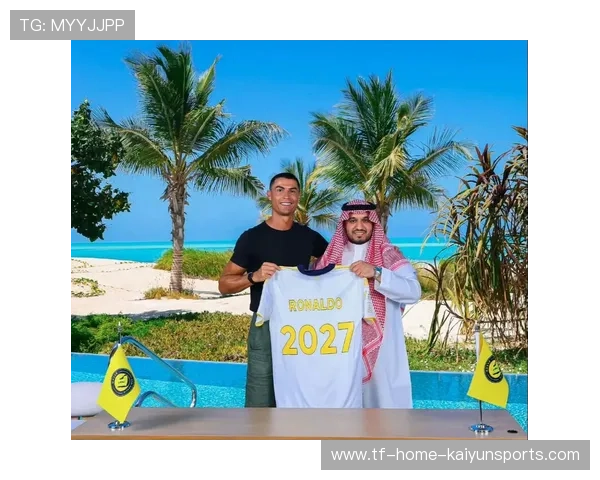 追星成功瞬间！索博用16年换来与C罗同场，索博cp是谁